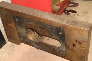 lot 382 image: 2-12x26x14 Mounting Plate