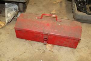 lot 152 image: Metal Tool Box