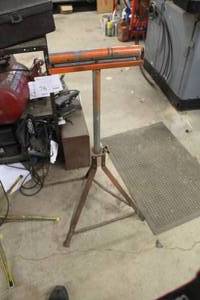 lot 142 image: Roller Head with Stand