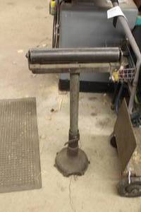 lot 141 image: Roller Head with Stand
