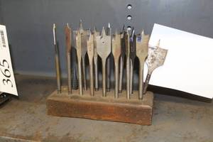 lot 366 image: Wood Drill Boring Bits, Wood Storage Block