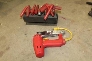 lot 189 image: Arrow ET-50 Electric Stapler, Hex Wrench Set