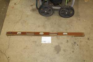 lot 190 image: 4 Box Level