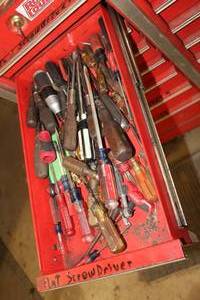 lot 47 image: Hand Tools - Flat Screwdrivers, Misc Drivers