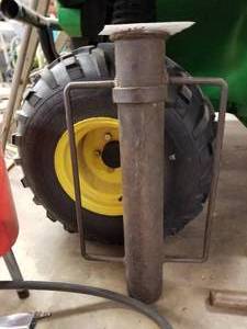 lot 598 image: Post Pounder