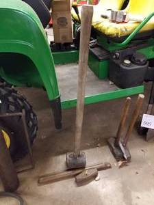 lot 597 image: Lot of (2) Sledgehammers