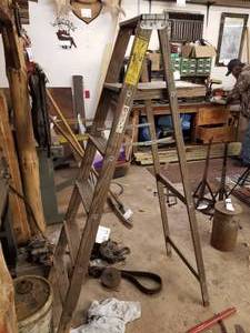 lot 583 image: 6 Wood Step Ladder