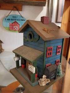 lot 507 image: Bird House