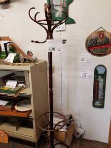 lot 498 image: 71 Wood Coat Rack