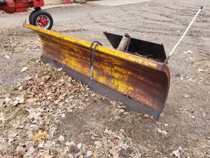 lot 7 image: Skid Steer Loader Plow Attachment