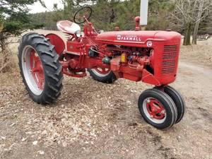 lot 5 image: 1951-54 International Harvester McCormick Farmall Super C Tractor