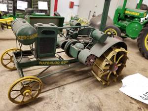 lot 445 image: Waterloo Boy Tractor