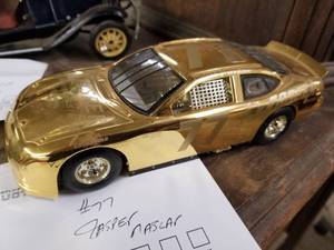 lot 442 image: NASCAR #77 Jasper Toy Car Collectible