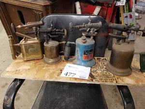 lot 477 image: Lot of (4) Vintage Blow Torches