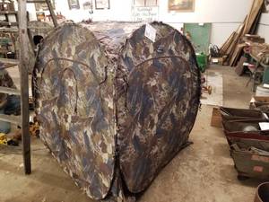 lot 562 image: Ameristep Hunting Blind