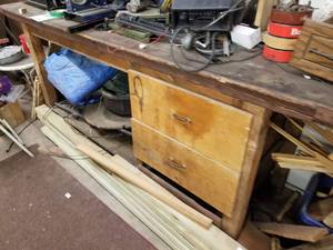 lot 1122 image: Wood Workbench