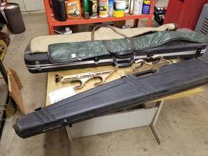 lot 559 image: Lot of (5) Gun Accessories - Gun Cases (x4), Gun Rack (x1)