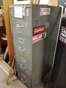 lot 1124 image: Metal File Cabinet 4-drawer