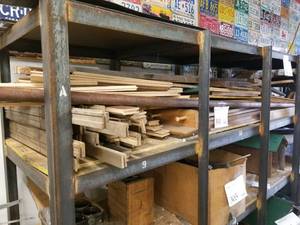 lot 304 image: Wood