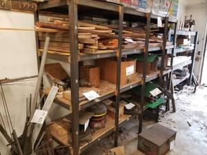 lot 354 image: Metal Rack