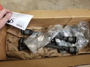 lot 346 image: Lot of (1 Box) Linkage Parts, Steering Kit