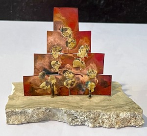 lot 33 image: Abstract Metal Sculpture