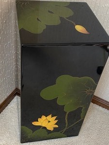 lot 79 image: Very Unique Designed Decorative Pedestal