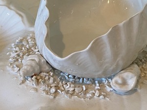 lot 82 image: Beautiful Italian Made Seashell Themed Appetizer Dish