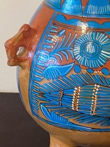 lot 141 image: Beautiful Colorful Mexican Planter