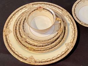 lot 177 image: Lovely Vintage 1930s Hand Painted Noritake China Set- Gacahad
