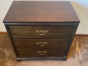 lot 285 image: Three Drawer Vintage Dresser by Drexel