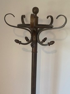 lot 276 image: Vintage Wooden Coat Rack
