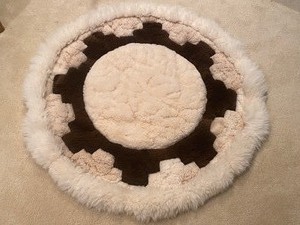 lot 274 image: Soft Circular Rug