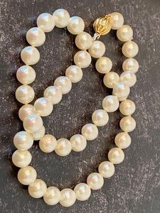 lot 235 image: Strand of Majorica Pearls