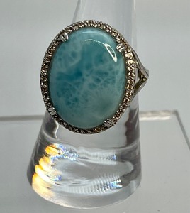 lot 300 image: Beautiful Larimar and Sterling Ring