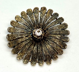 lot 309 image: Vintage Les Bernard Sterling Floral Brooch