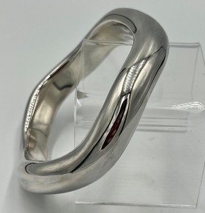 lot 315 image: Beautiful Airess Sterling Cuff Bracelet.