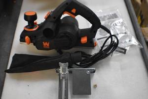 Electric hand planer