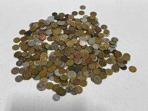 4 Pounds of Tokens