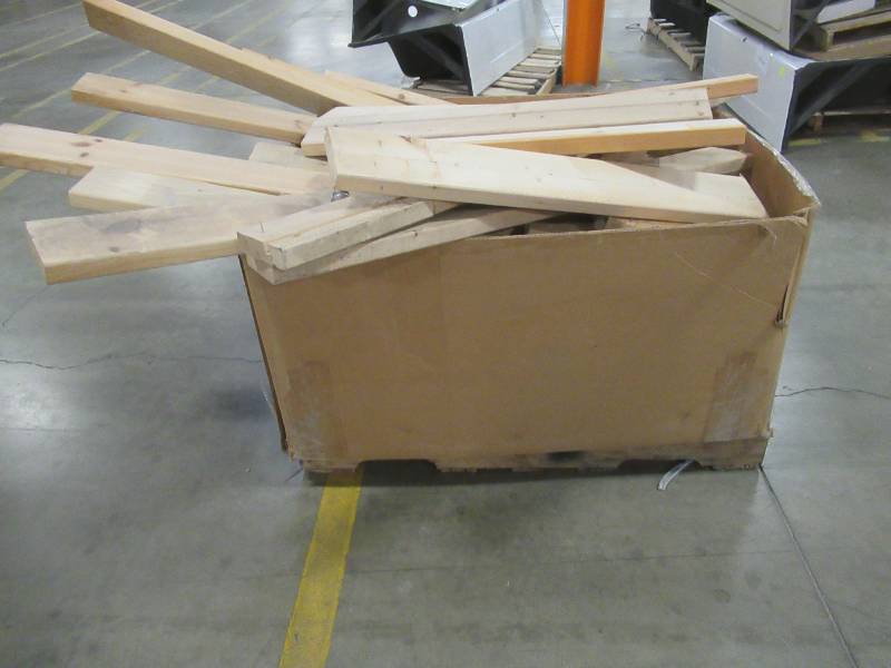 lot 627 image: Pallet Full of Miscellaneous Lumber Pieces (LengthWidth Vary).
