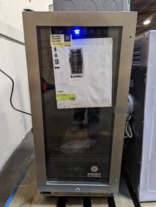 lot 325 image: Vinotemp 15 in. 68 Can Beverage Cooler (Scratch & dent)
