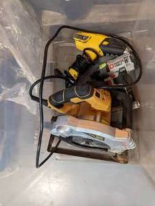 lot 303 image: Bin of Tools - Circular Saw, Heat Gun, Impact Driver