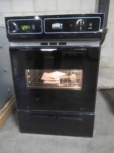 Summit 24 in. Single Gas Wall Oven in Black, TTM7212DK - NO RESERVE