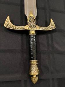 lot 22 image: United Two Handed Sword