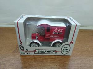 ERTL 1905 Ford Delivery Car Bank- Ace Hardware