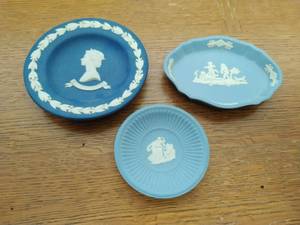 Three Wedgwood Jasperware Trays & Ornament