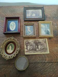 Collection of Vintage Frames and Prints