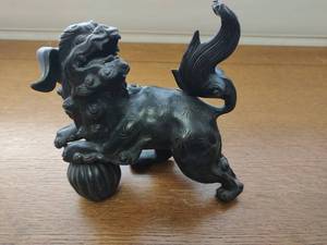 Metal Foo Guardian Dog Figurine