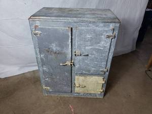 Vintage Refrigerator Cooler