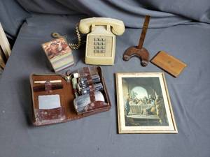 Shaving Kit, Phone, Memo Cube Etc